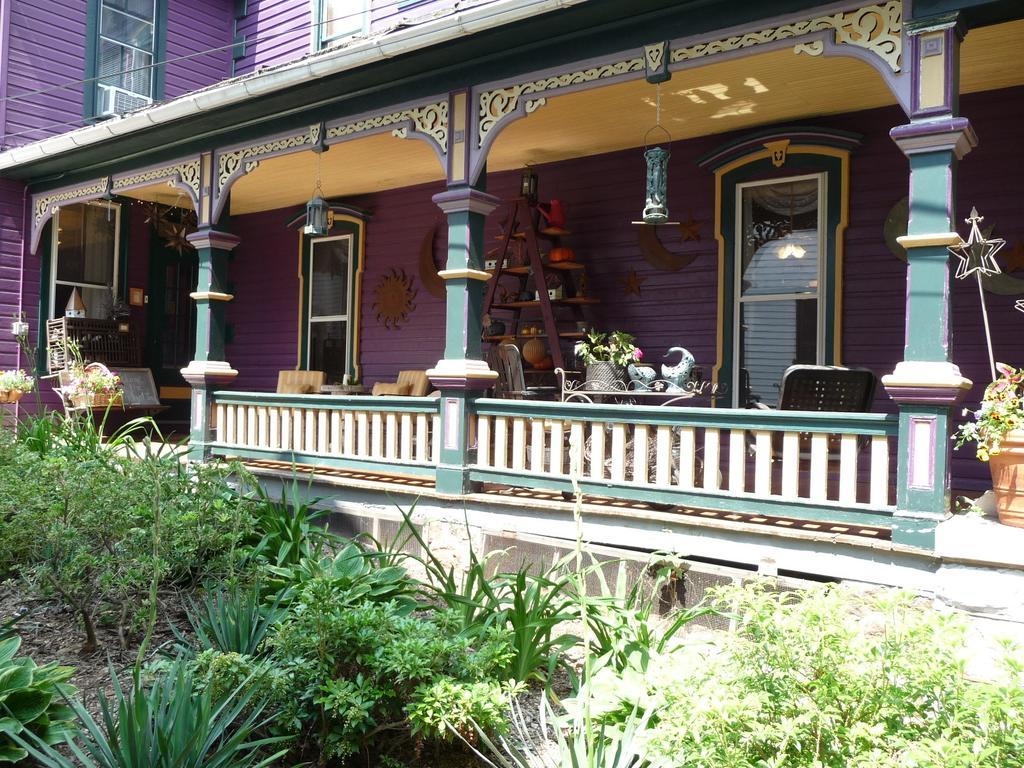 Amethyst Inn Adamstown Exterior photo